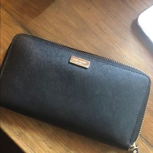 Black like-new Kate Spade wallet